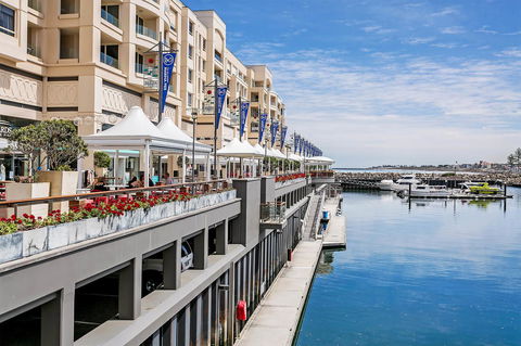 Heart Of Glenelg BnB - Hotels Melbourne 21