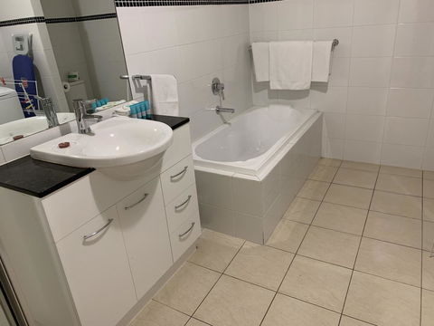 Ensenada Motor Inn And Suites - Hotels Melbourne 27