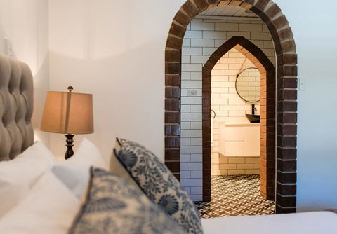 The Manor Basket Range - Hotels Melbourne 3