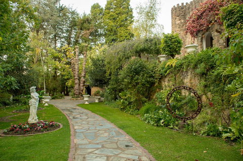 The Manor Basket Range - Hotels Melbourne 17