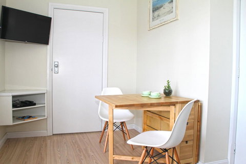 Smugglers Inn Studio Apartments - Hotels Melbourne 14