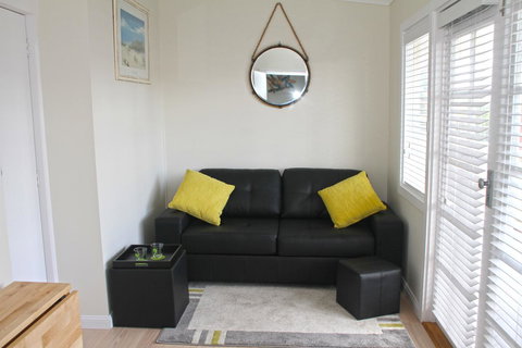 Smugglers Inn Studio Apartments - Hotels Melbourne 11