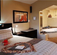 Romantic Getaways at Riverview Rise Retreats - Hotels Melbourne