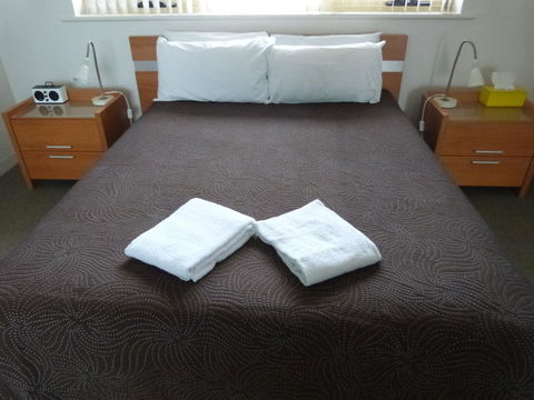 Glenelg Holiday Apartments - Corfu - Hotels Melbourne 12