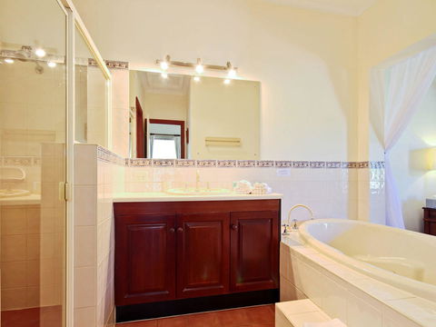 Wine And Roses Bed And Breakfast - Hotels Melbourne 18