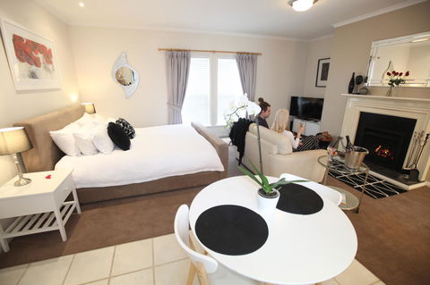 Wine And Roses Bed And Breakfast - Hotels Melbourne 10