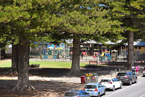 Breeze Beachfront Apartment - Hotels Melbourne 2