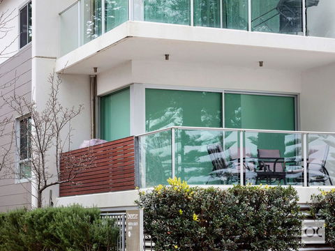 Breeze Beachfront Apartment - Hotels Melbourne 25