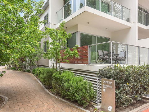 Breeze Beachfront Apartment - Hotels Melbourne 41