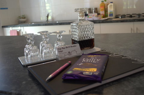 Lazy Days Cottage - Victor Harbor - Hotels Melbourne 26