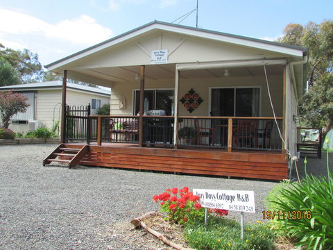 Lazy Days Cottage - Victor Harbor - Hotels Melbourne 0