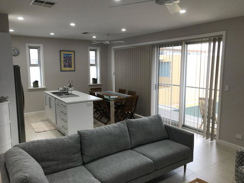 Elandra Holiday Home - Hotels Melbourne 5