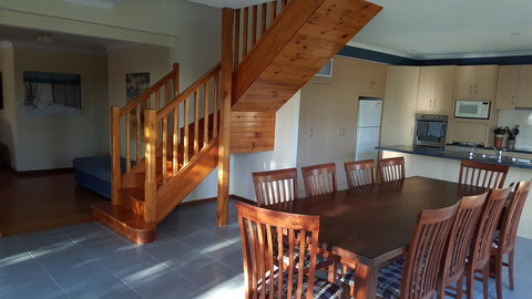 Breeze On Scenic - Hotels Melbourne 6