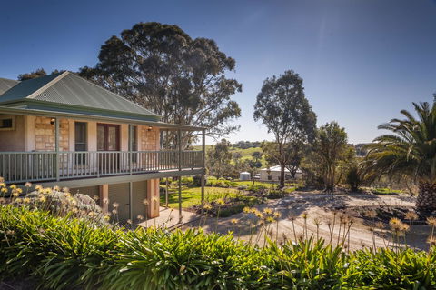 Angaston Saleyards Luxury Accommodation - Hotels Melbourne 32