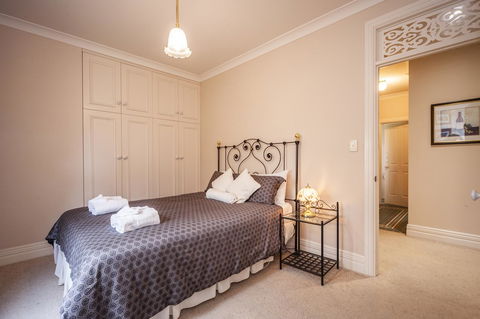 Angaston Saleyards Luxury Accommodation - Hotels Melbourne 16