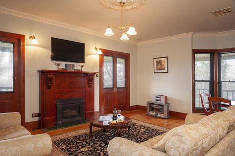 Angaston Saleyards Luxury Accommodation - Hotels Melbourne 8