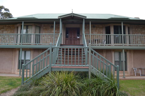 Angaston Saleyards Luxury Accommodation - Hotels Melbourne 35