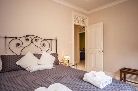 Angaston Saleyards Luxury Accommodation - Hotels Melbourne 3