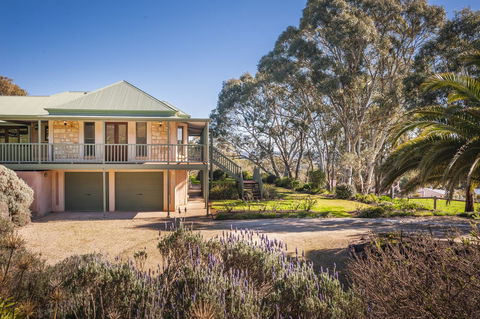 Angaston Saleyards Luxury Accommodation - Hotels Melbourne 22