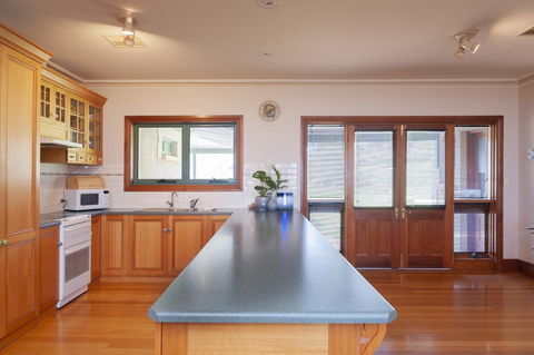 Angaston Saleyards Luxury Accommodation - Hotels Melbourne 4