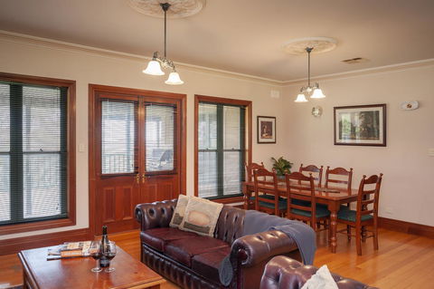 Angaston Saleyards Luxury Accommodation - Hotels Melbourne 7