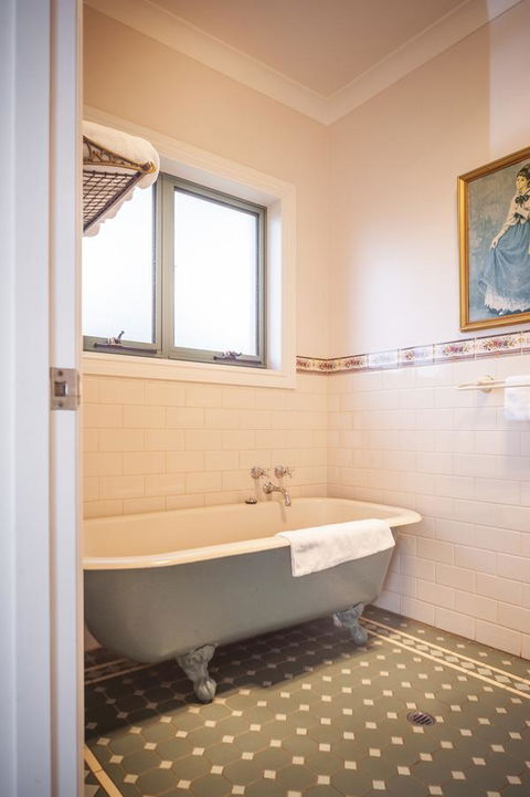 Angaston Saleyards Luxury Accommodation - Hotels Melbourne 13