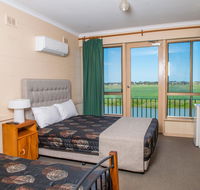 Tailem Bend Riverside Hotel - Hotels Melbourne