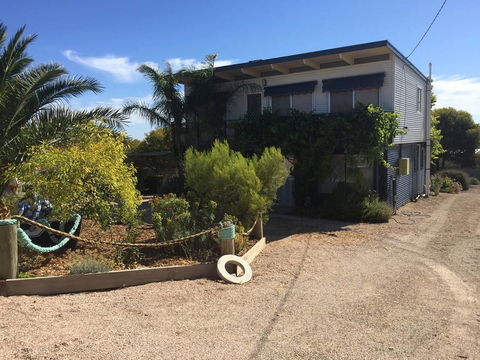 SHAKIN' SHACK - Hotels Melbourne 20