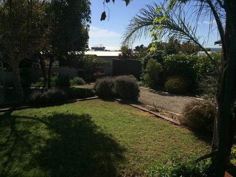 SHAKIN' SHACK - Hotels Melbourne 2