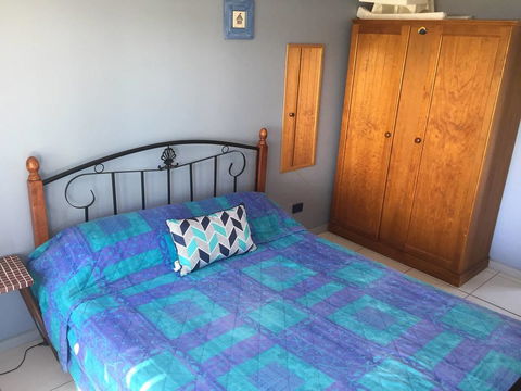 SHAKIN' SHACK - Hotels Melbourne 3