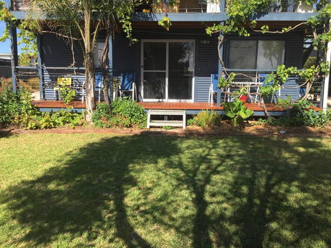 SHAKIN' SHACK - Hotels Melbourne 1