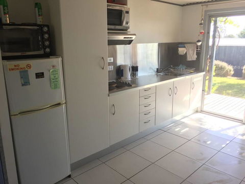 SHAKIN' SHACK - Hotels Melbourne 6