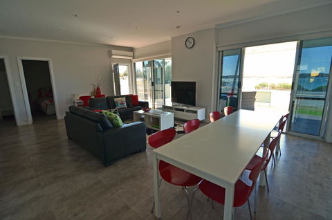 Beachview - Hotels Melbourne 6