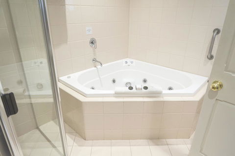 Serafino McLaren Vale - Hotels Melbourne 7