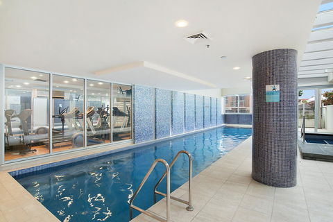 Beachside Luxury & Comfort, Ocean Views In Glenelg - Hotels Melbourne 5