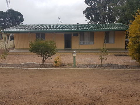 Dells Seaside Escape Moonta Bay - Hotels Melbourne 11