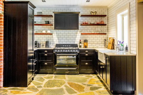 OXENBERRY FARM - Hotels Melbourne 3