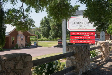 OXENBERRY FARM - Hotels Melbourne 0
