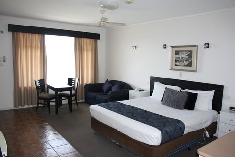 Lakeview Motel And Apartments - Hotels Melbourne 1