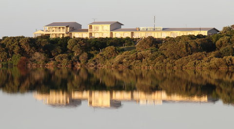 Lakeview Motel And Apartments - Hotels Melbourne 28