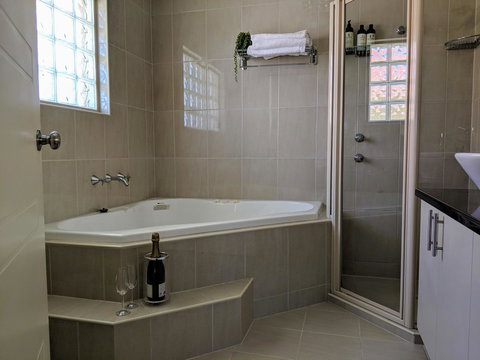 Ochre Point Beach House On Moana Seafront - Hotels Melbourne 9