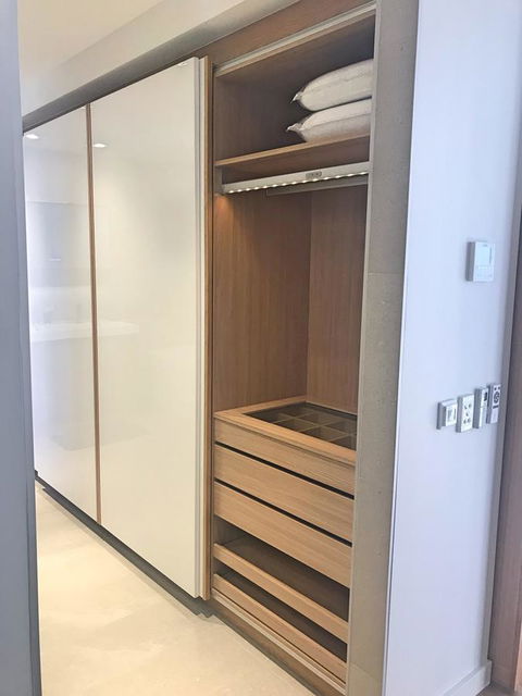 Penthouse On The Promenade - Hotels Melbourne 9