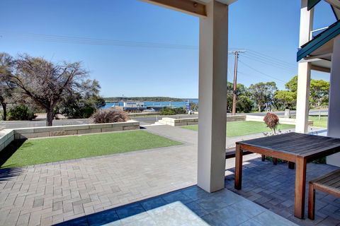 Bay Bliss - Hotels Melbourne 1