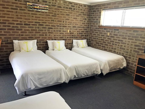 Lake Albert Motel - Hotels Melbourne 44