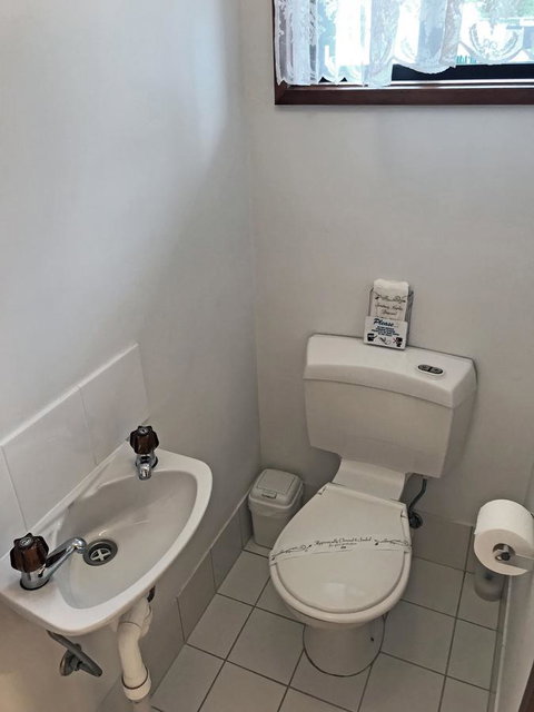 Lake Albert Motel - Hotels Melbourne 29