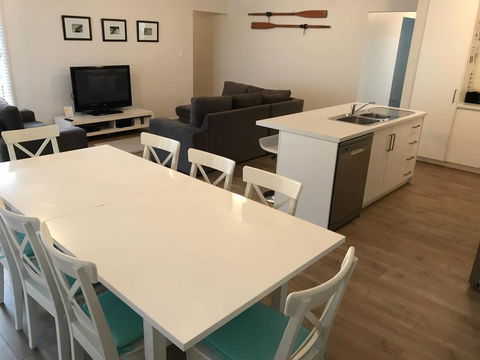 Moontana - Hotels Melbourne 4