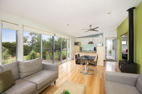 Blue Lake Holiday Park - Hotels Melbourne 37