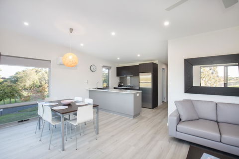 Blue Lake Holiday Park - Hotels Melbourne 21