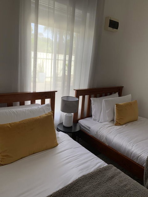 Sunshine Four - Hotels Melbourne 35