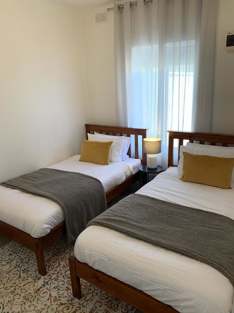 Sunshine Four - Hotels Melbourne 34